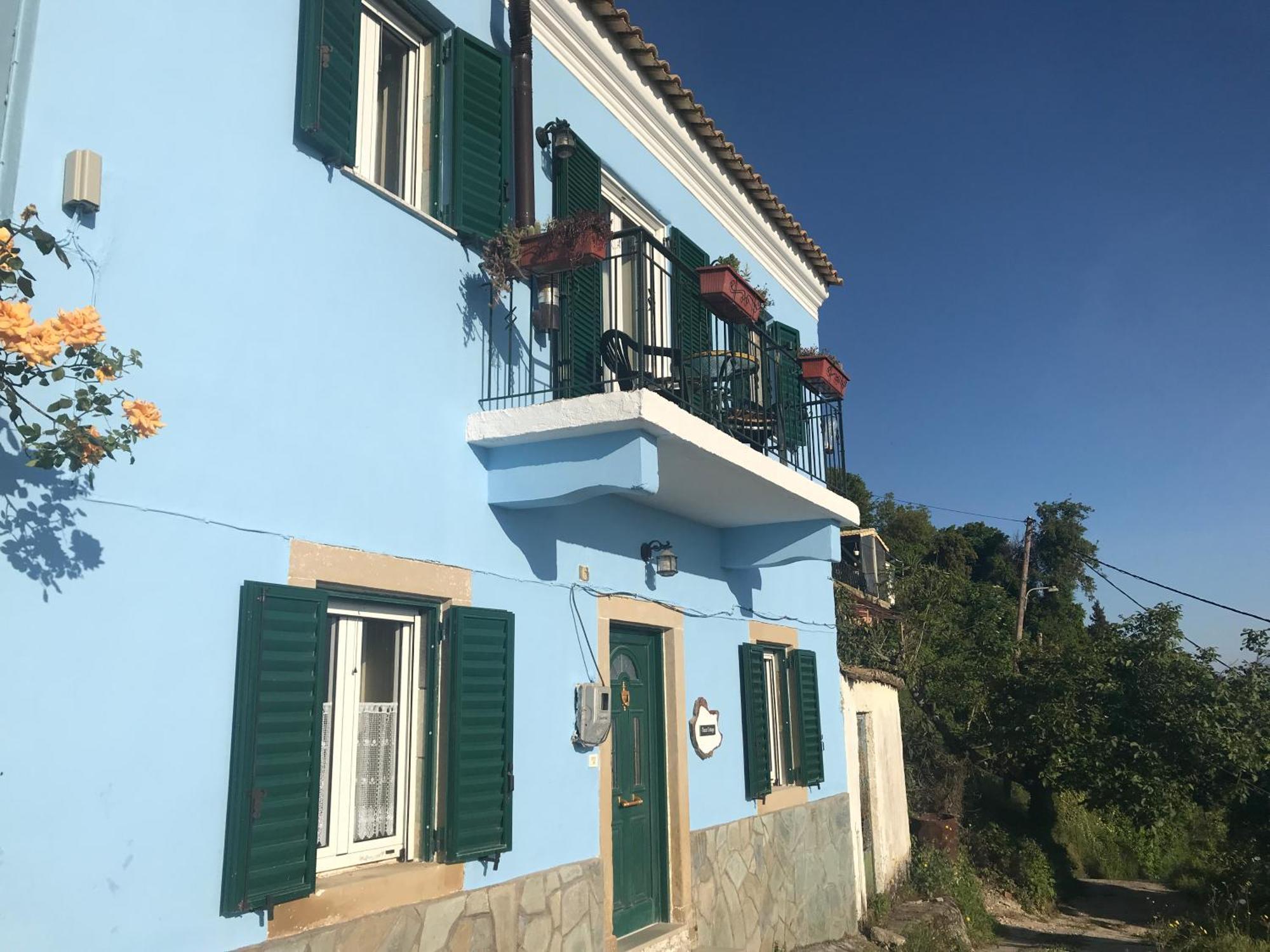 Theea Cottage - Wonderful Sea Views Chlomos Экстерьер фото