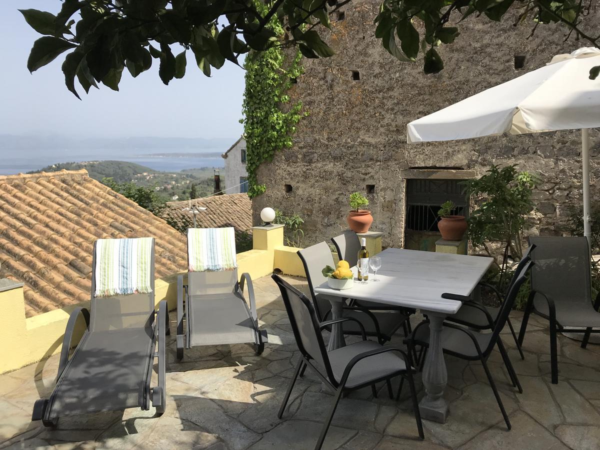 Theea Cottage - Wonderful Sea Views Chlomos Экстерьер фото